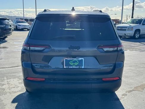 Used 2025 Jeep Grand Cherokee L Limited w/ Black Appearance Package image 3