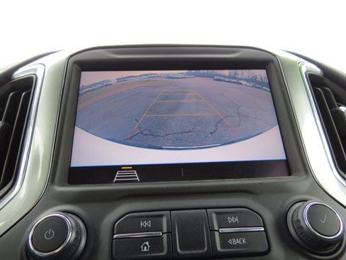 Used 2020 Chevrolet Silverado 1500 LT image 24