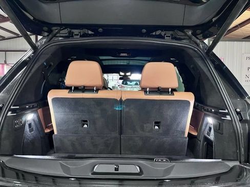 Used 2025 BMW X7 xDrive40i w/ M Sport Package AWD/4WD image 5
