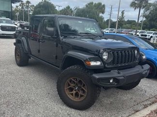 Used 2024 Jeep Gladiator Sport AWD/4WD video 1
