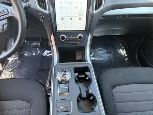 Used 2024 Ford Edge SE w/ Black Appearance Package AWD/4WD image 24