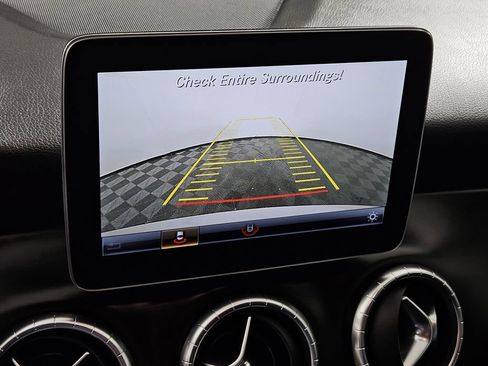 Used 2019 Mercedes-Benz CLA 250 image 13