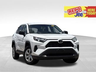 Used 2023 Toyota RAV4 LE FWD video 1