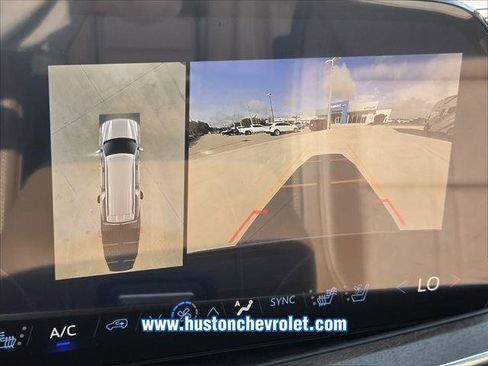 New 2026 Chevrolet Suburban High Country image 41