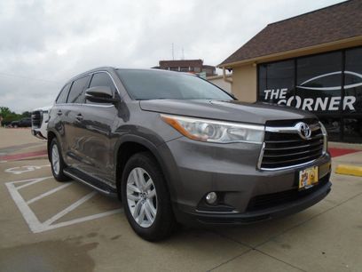 Used 2016 Toyota Highlander XLE