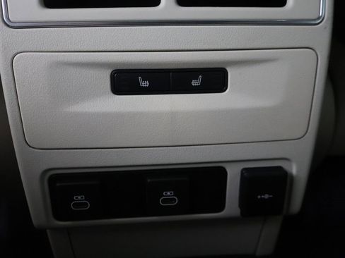 Used 2022 Jaguar F-PACE SVR image 54