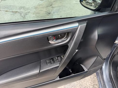 Used 2014 Toyota Corolla S Premium FWD image 13