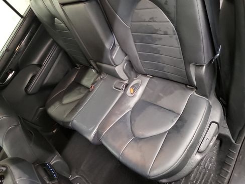 Used 2021 Toyota Highlander XLE image 14