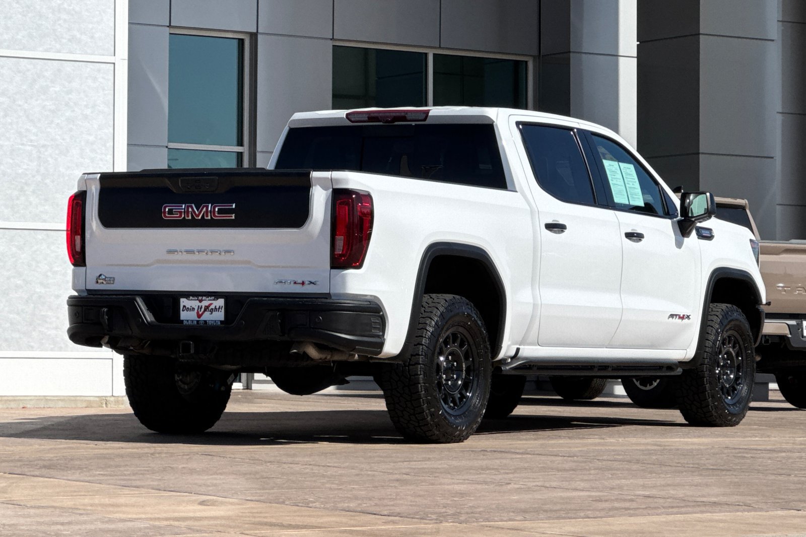 Used 2024 GMC Sierra 1500 AT4X w/ AT4X AEV Edition AWD/4WD image 4