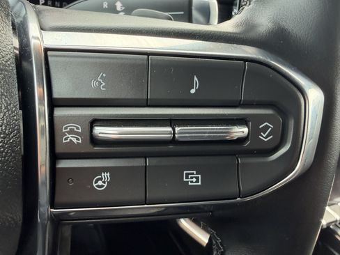 Used 2025 GMC Acadia Elevation AWD/4WD image 36