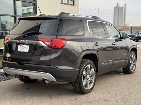Used 2017 GMC Acadia SLT image 6