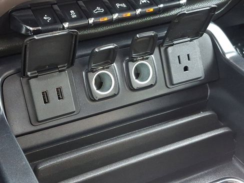 Used 2017 GMC Sierra 1500 Denali image 27