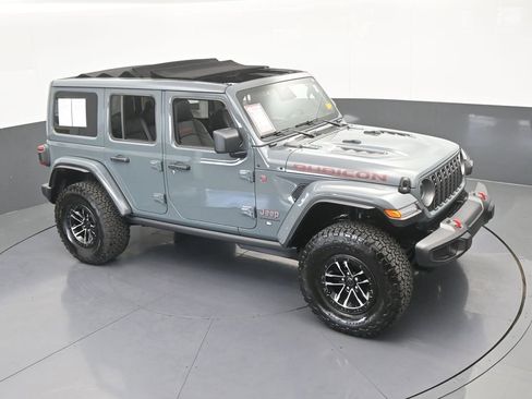 Used 2026 Jeep Wrangler Unlimited Rubicon w/ Xtreme 35 Tire Package image 49