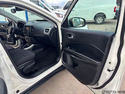 Used 2018 Jeep Compass Sport image 28