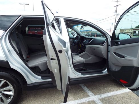 Used 2016 Hyundai Tucson SE image 24