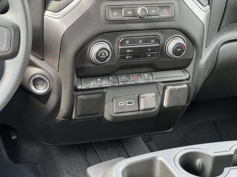 Used 2023 Chevrolet Silverado 1500 Custom AWD/4WD image 4