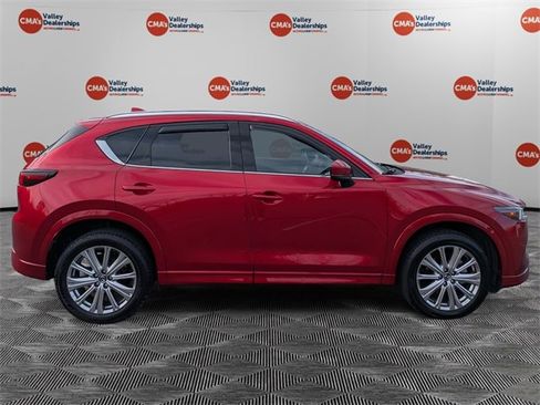 Used 2023 MAZDA CX-5 Signature image 4