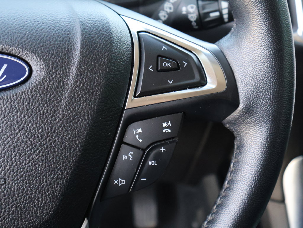 Used 2022 Ford Edge Titanium AWD/4WD image 30