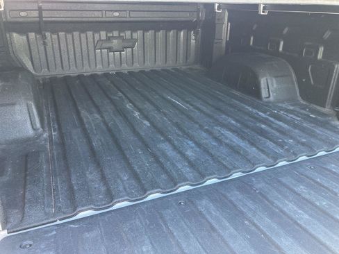 Used 2023 Chevrolet Silverado 1500 LTZ AWD/4WD image 32