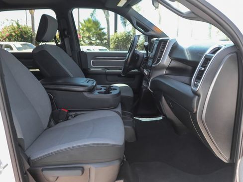 Used 2021 RAM 2500 Big Horn AWD/4WD image 37
