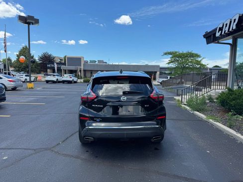 Used 2020 Nissan Murano SV FWD image 3