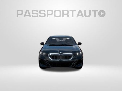 New 2026 BMW 550e xDrive w/ Premium Package image 3