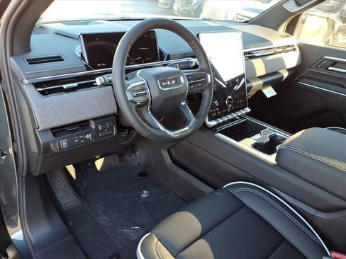 New 2026 GMC Sierra EV Elevation image 3