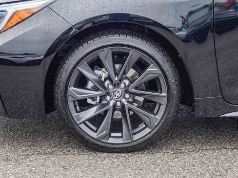 Used 2025 Toyota Corolla SE image 10