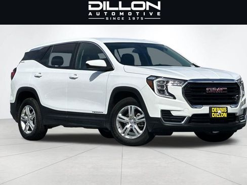 Used 2024 GMC Terrain SLE AWD/4WD image 1