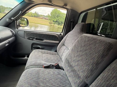 Used 1998 Dodge Ram 2500 Truck 4x4 Regular Cab image 25
