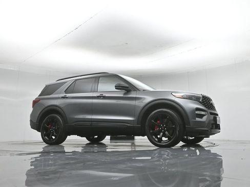 Used 2023 Ford Explorer ST w/ Equipment Group 401A AWD/4WD image 55