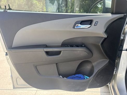 Used 2015 Chevrolet Sonic LTZ FWD image 13