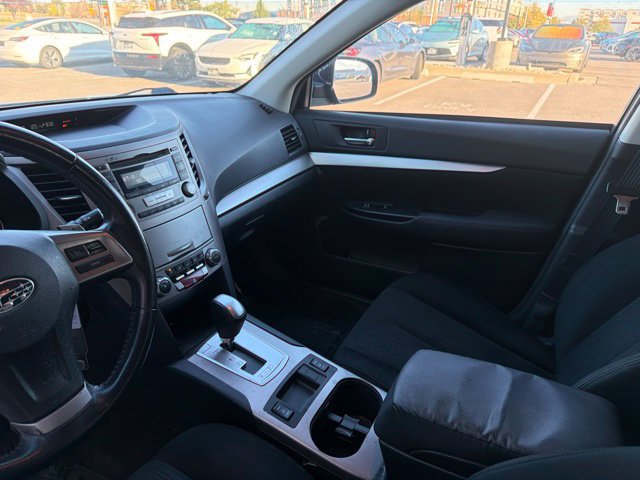 Used 2013 Subaru Outback 2.5i Premium w/ Popular Pkg 1B AWD/4WD image 14