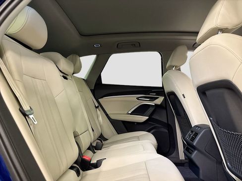 New 2025 Audi Q5 2.0T Premium Plus image 16