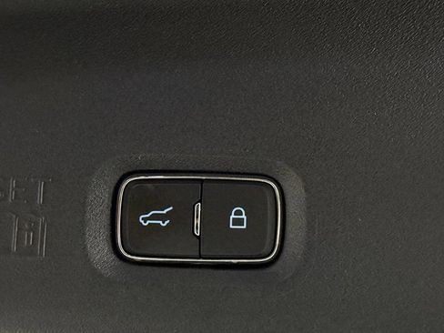 Used 2025 Ford Expedition Tremor AWD/4WD image 29
