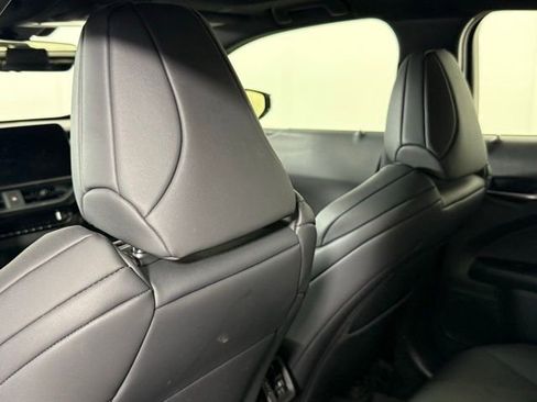 Used 2024 Lexus UX 250h F Sport image 25