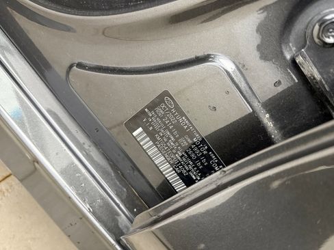 Used 2023 Genesis G70 3.3T w/ Sport Prestige Package image 20