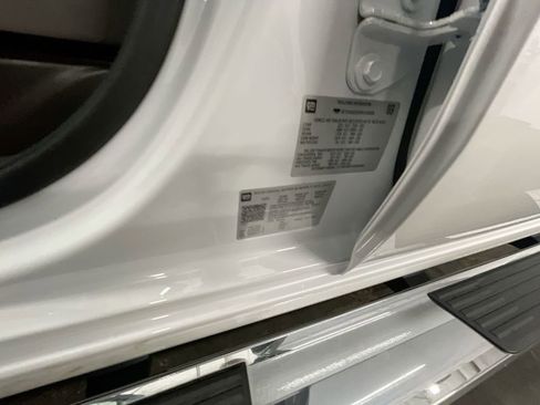 Used 2024 GMC Sierra 1500 SLT w/ SLT Premium Plus Package image 34