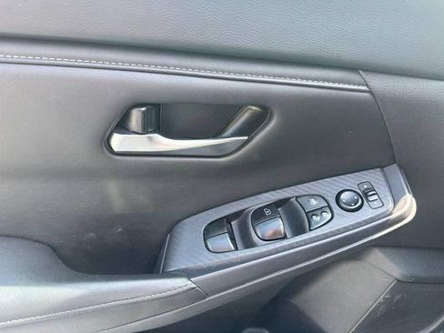 Used 2023 Nissan Sentra SV FWD image 10