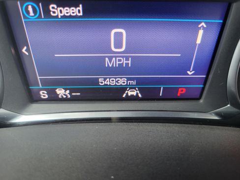 Used 2021 GMC Terrain SLE image 27