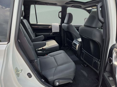 Certified 2023 Lexus GX 460 Premium AWD/4WD image 14