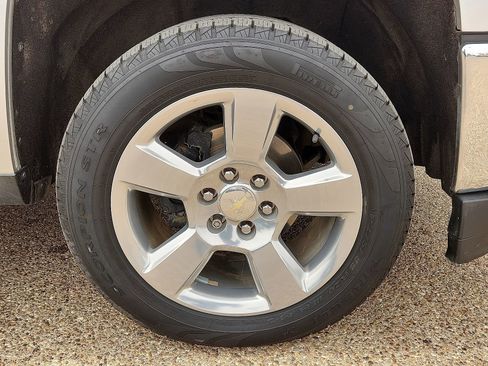 Used 2018 Chevrolet Silverado 1500 LT w/ Texas Edition RWD image 7