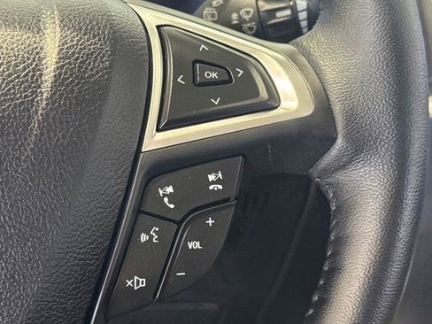 Used 2023 Ford Edge SEL w/ Sport Appearance Package image 38