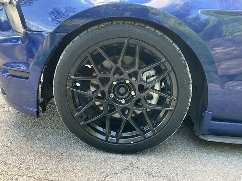 Used 2014 Ford Mustang GT Premium RWD image 13