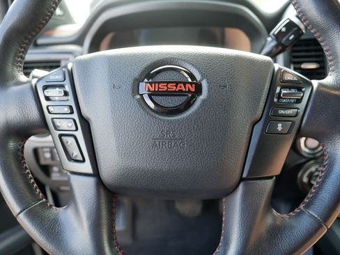Used 2021 Nissan Titan PRO-4X w/ Pro-4x Convenience Package AWD/4WD image 25