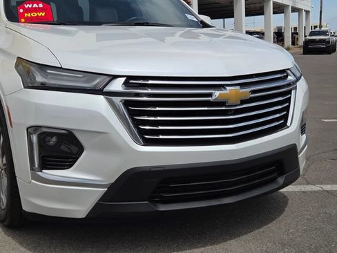Certified 2022 Chevrolet Traverse Premier w/ LPO, Cargo Package FWD image 8