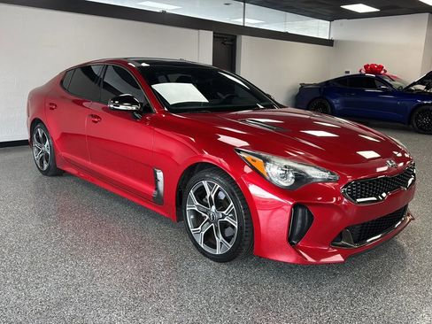 Used 2020 Kia Stinger GT-Line w/ Sun & Sound Package RWD image 7
