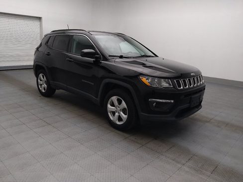 Used 2019 Jeep Compass Latitude w/ Popular Equipment Group AWD/4WD image 11
