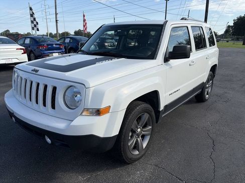 Used 2017 Jeep Patriot Sport w/ Power Value Group FWD image 1
