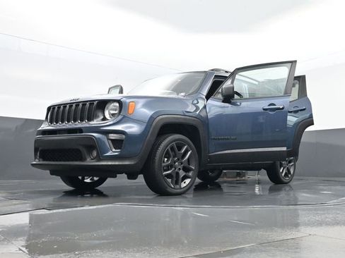 Used 2021 Jeep Renegade Latitude image 33